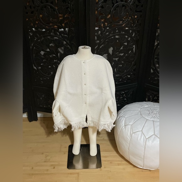 NEW Julius Berger Sweater Shaw P & P Cape Girl - Picture 10 of 13